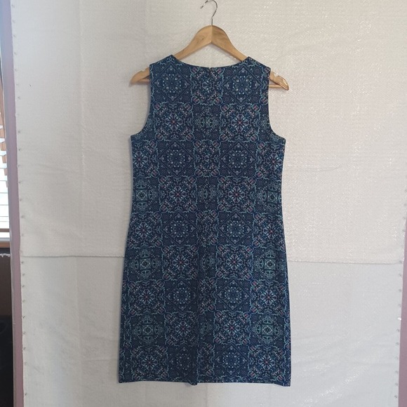 Talbots Petites Size Small Knit Sheath Dress Tile Print Sleeveless Zip Back - Picture 2 of 7